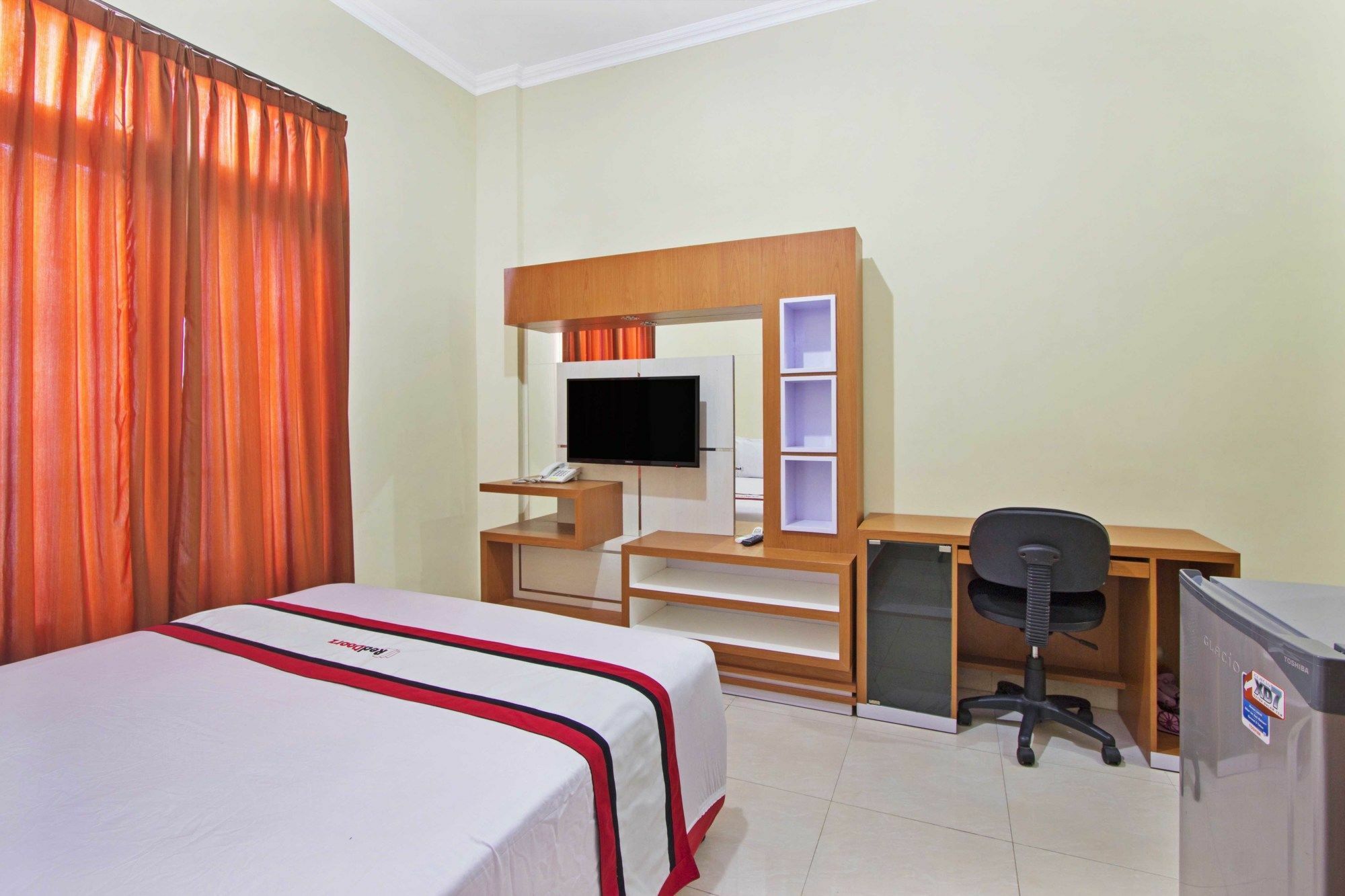 Reddoorz @ Pogung Baru Hotel Kejayan Kültér fotó